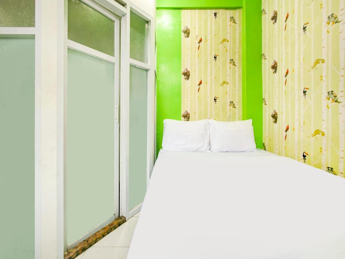 Oyo Life 3103 Opo & Kost 2*