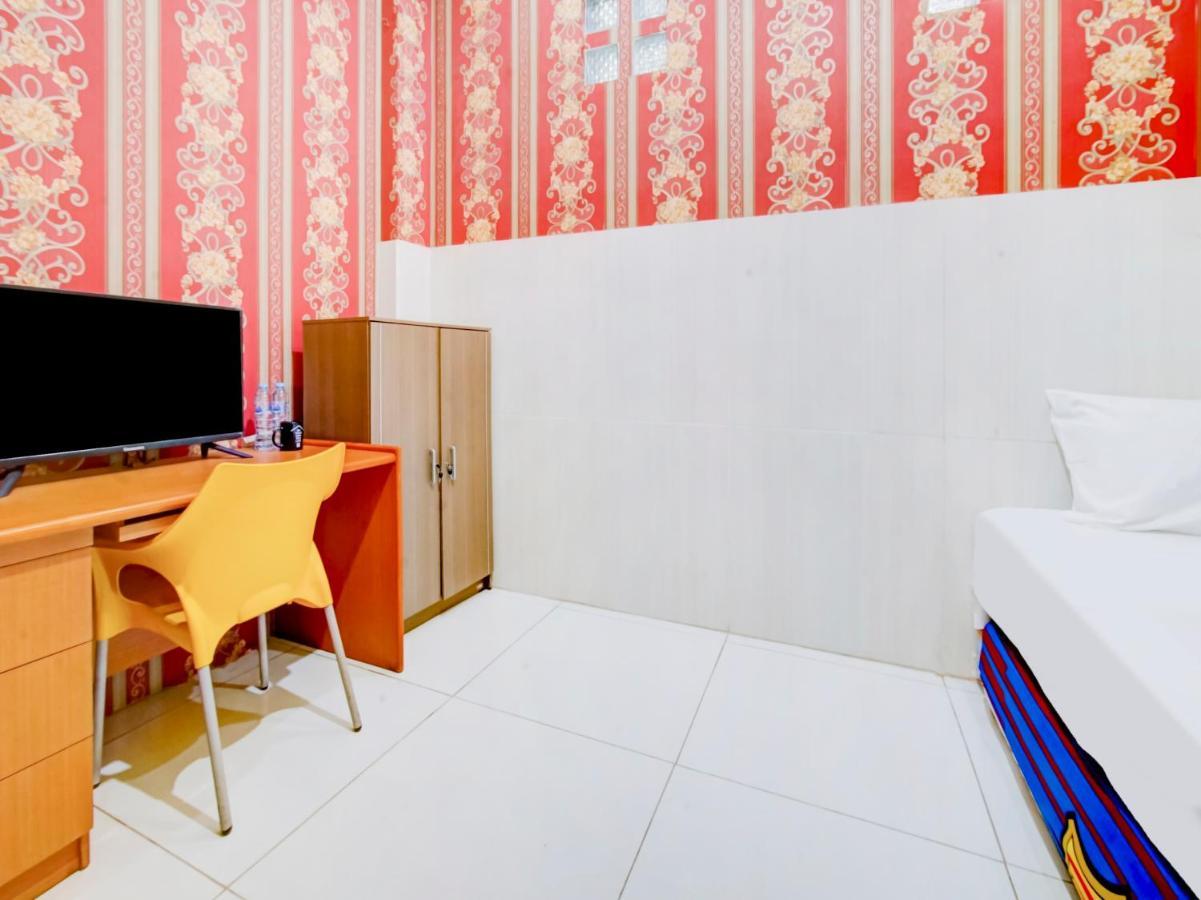 Oyo Life 3103 Opo & Kost