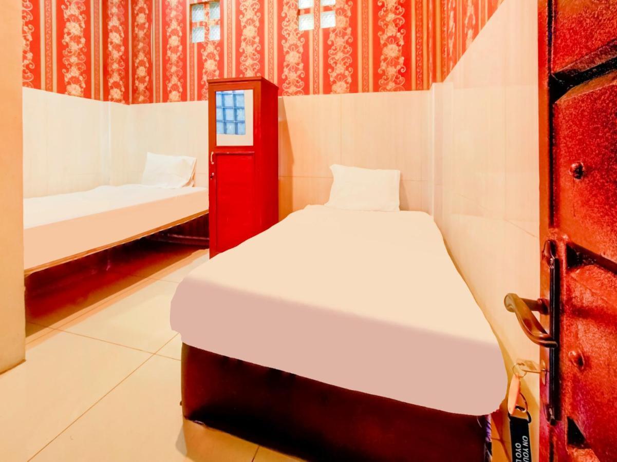 Hotel Oyo Life 3103 Opo & Kost